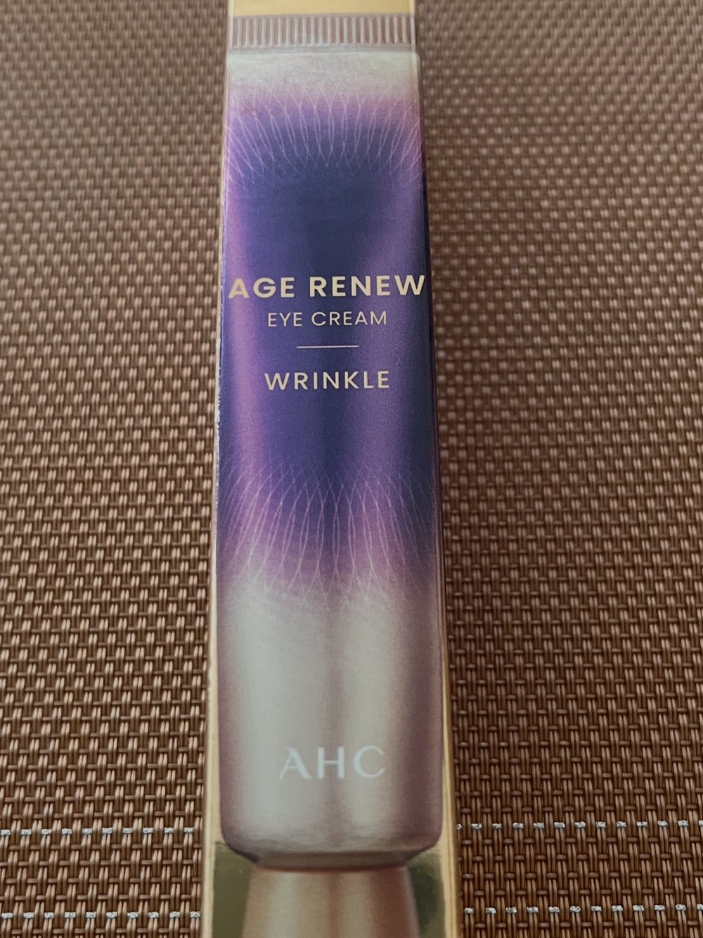 AHC Age Renew Wrinkle Eye Cream — Violet
